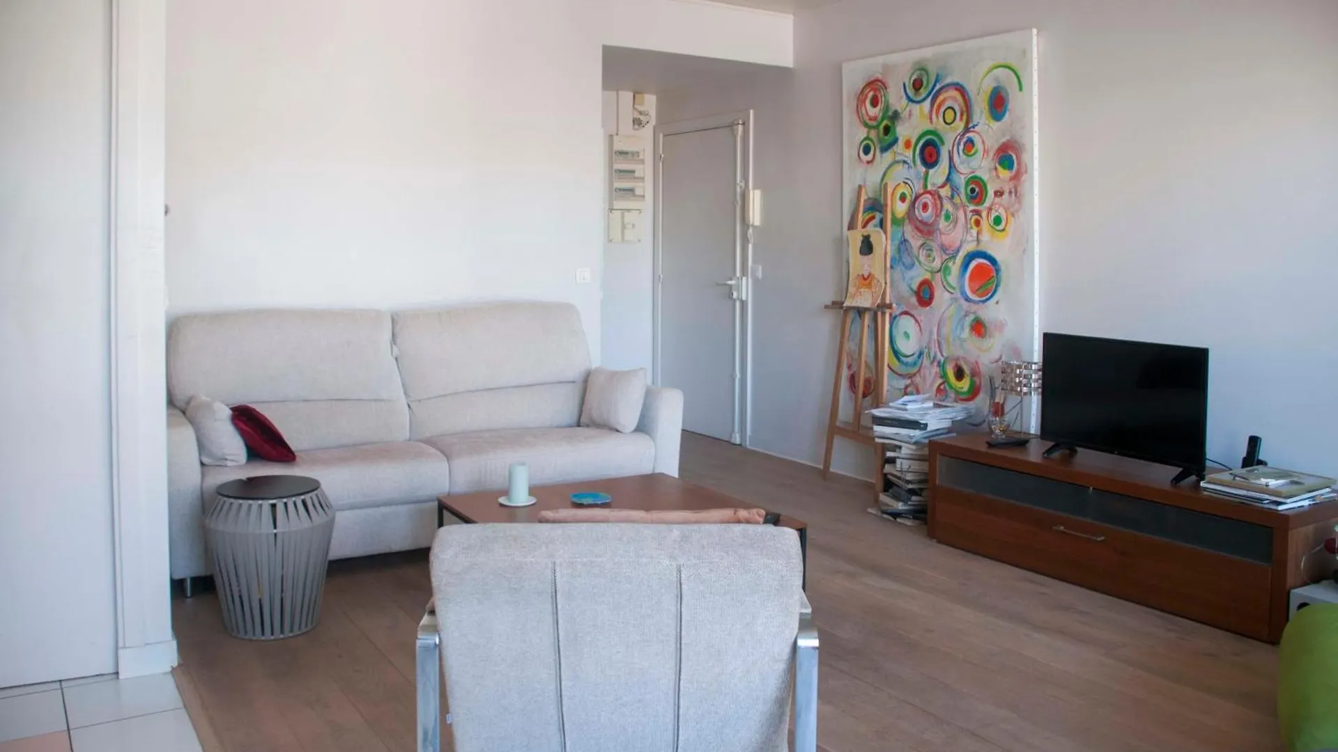 Cosy With Balcony In The Heart Of Apartment *