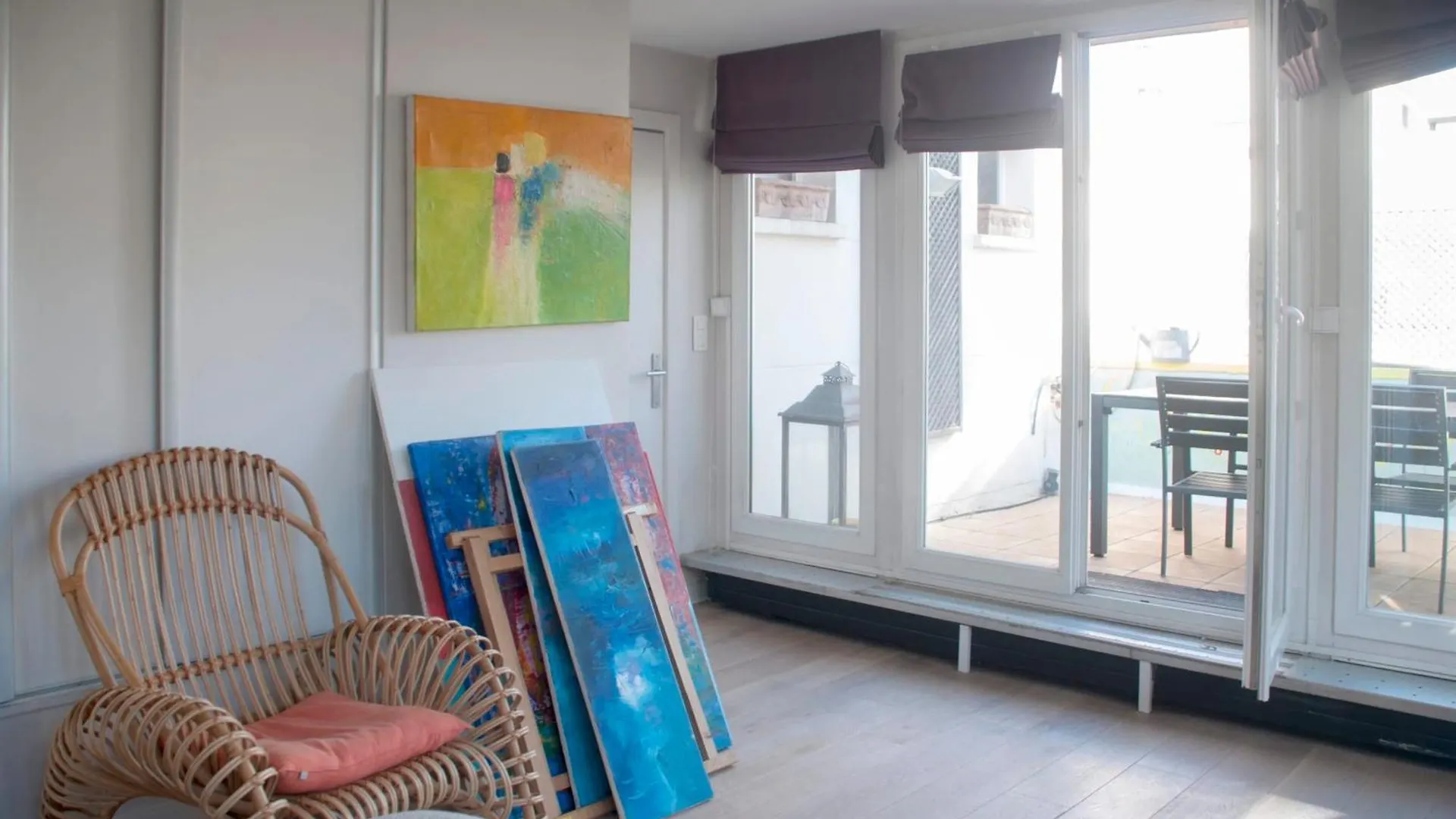 Cosy With Balcony In The Heart Of Daire Paris