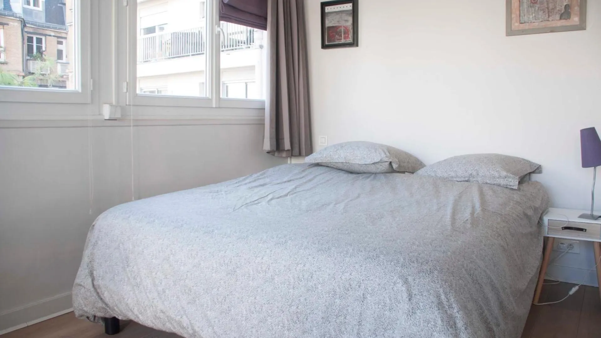 Daire Cosy With Balcony In The Heart Of