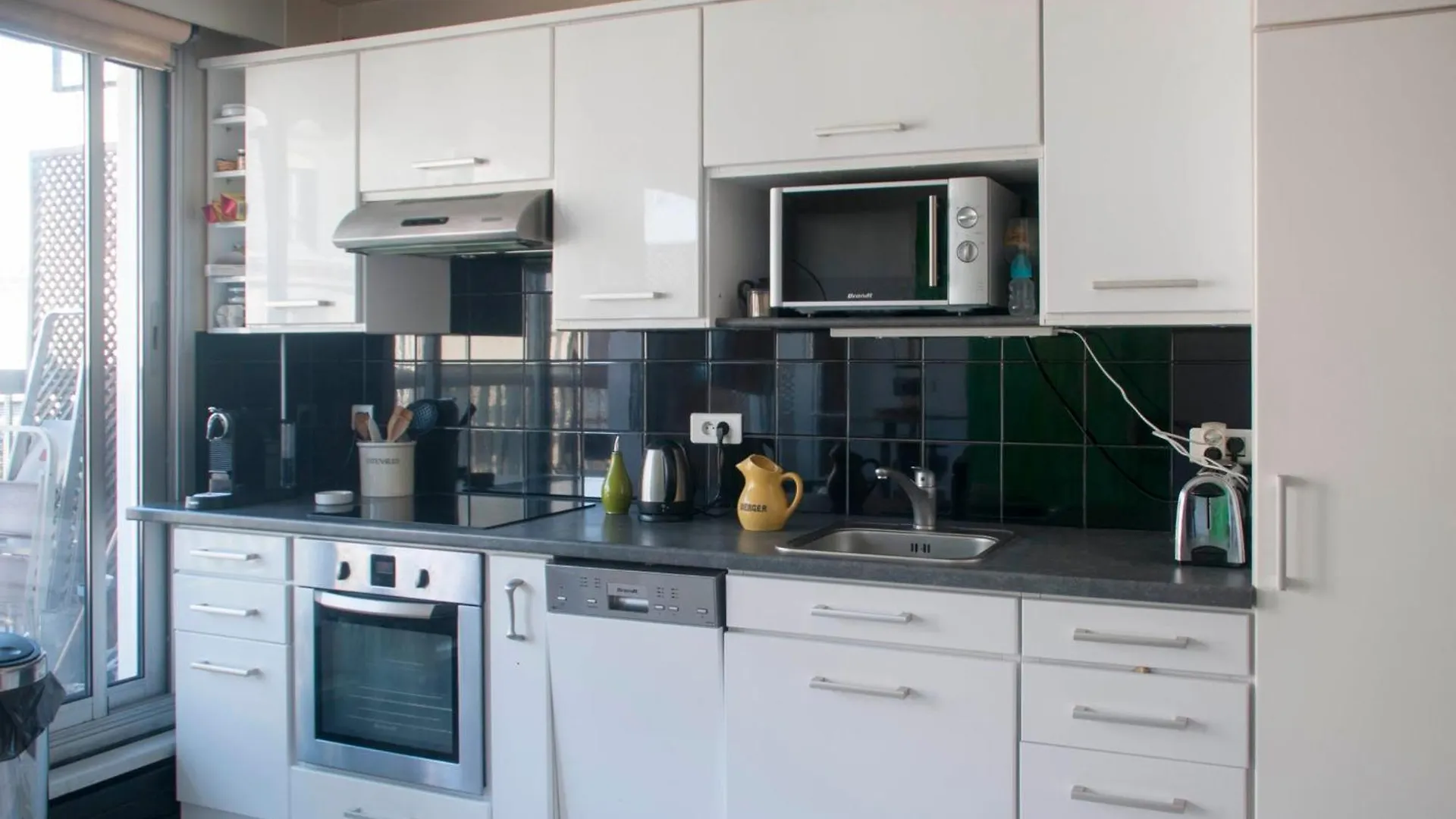 Cosy With Balcony In The Heart Of Daire